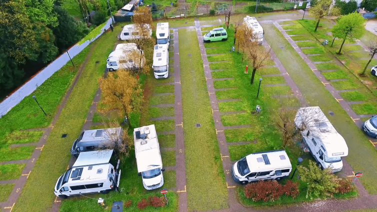 Area Sosta Camper a Bergamo (BG) Lombardia