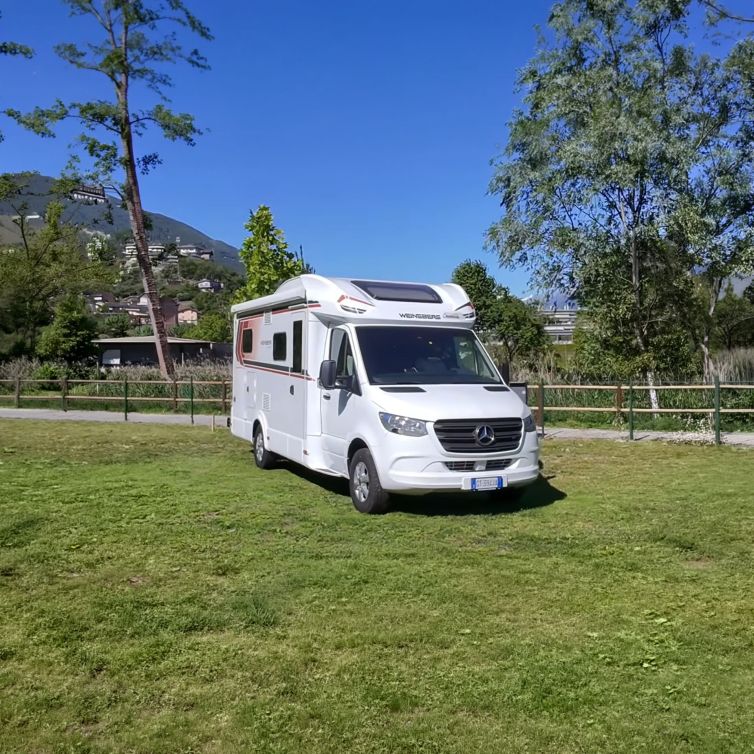 Weinsberg CaraCompact Suite MB 650 MEG | Camper INFINITY